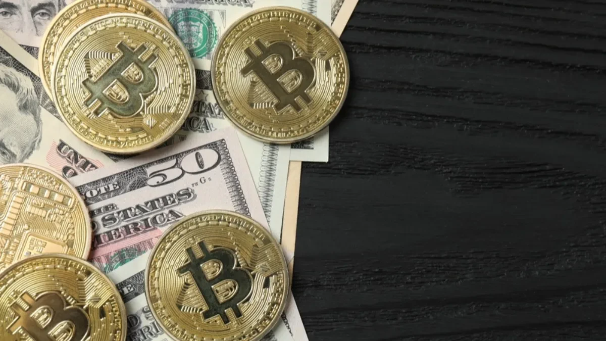 Bitkoin ispod 56.000 evra, itirijum u minusu