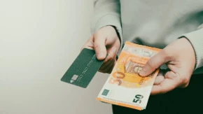  Zašto se sada savetuje da ljudi imaju gotovinu kod kuće? Kartice neće uvek biti od pomoći