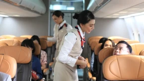 Stjuardesa upozorava - određenu odeću ne bi trebalo nositi u avionu, razlog nema veze sa modom