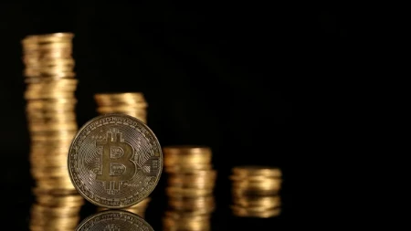 Bitkoin ponovo u minusu - cena pala, investitori i dalje u strahu