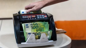 Stižu potpuno nove novčanice evra - ECB otkrio kada će se naći u opticaju