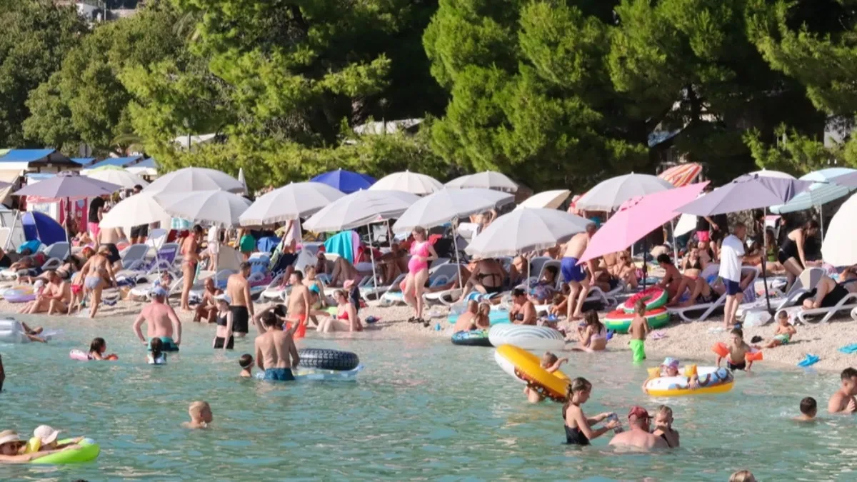Turisti besni zbog cena u Hrvatskoj - "Ćevapi 25 evra? Ovo više nije normalno"