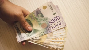 Država preuzima deo tereta zbog većeg minimalca - Vučić objasnio šta čeka poslodavce