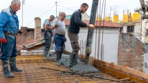 Čovek sagradio kuću za manje od 10.000 evra - ne plaća kiriju ni račune za struju i vodu
