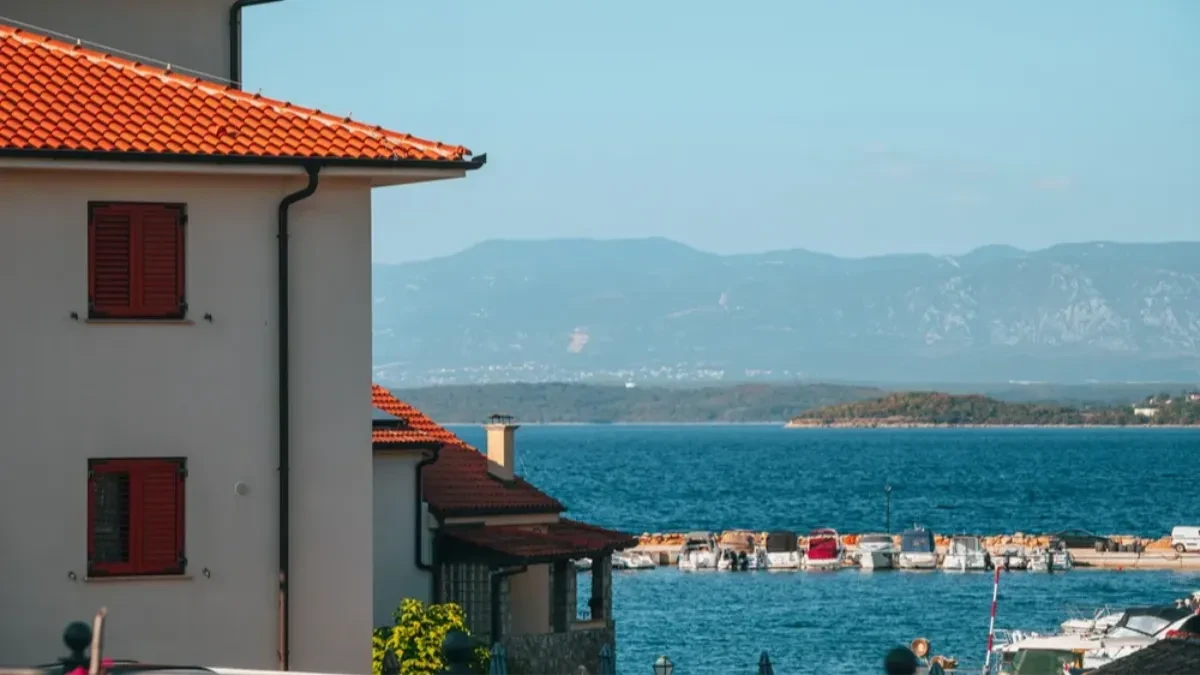 Popularna plaža u Hrvatskoj zatvorena! U moru pronađena opasna bakterija