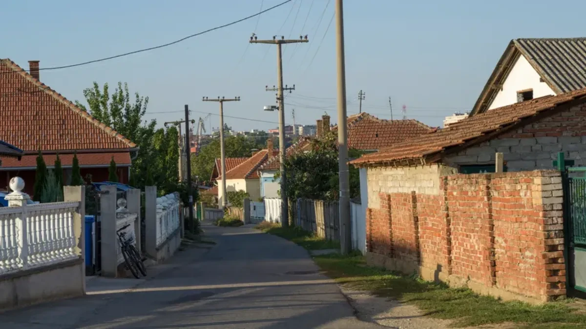 Kuća sa pogledom na Frušku goru prodaje se za 27.000 evra - plac ima 10,5 ari