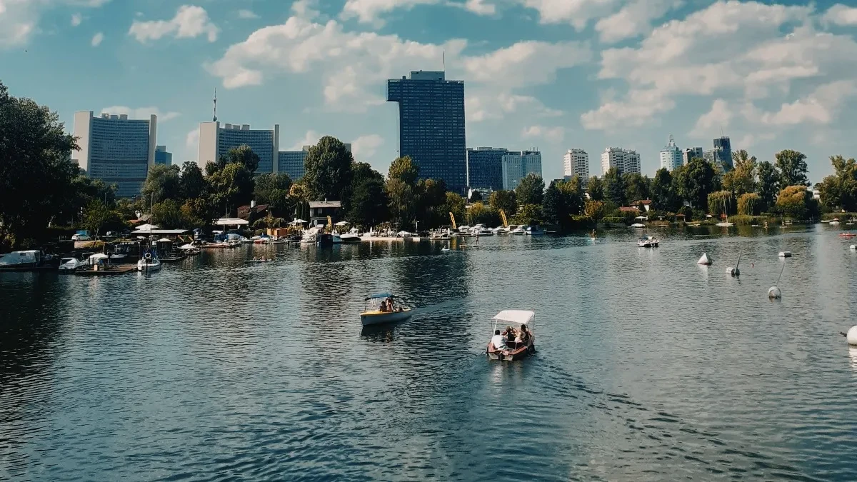 Nezapamćen prizor na Dunavu - voda nestaje, pogođen turizam, ribolov, rečni saobraćaj