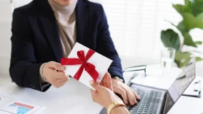 Poklonili ste novac detetu, roditelju ili prijatelju? Šta morate znati ako ste u Nemačkoj