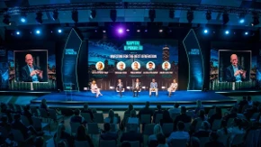 Kapital u pokretu: U eri veštačke inteligencije čovek ostaje najvažniji kapital u investicionom procesu