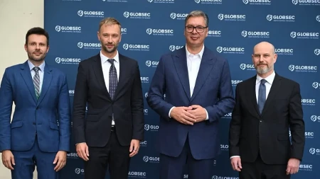 Vučić o novoj eri svetske ekonomije: Srbija mora da se prilagodi i nastavi da privlači investicije