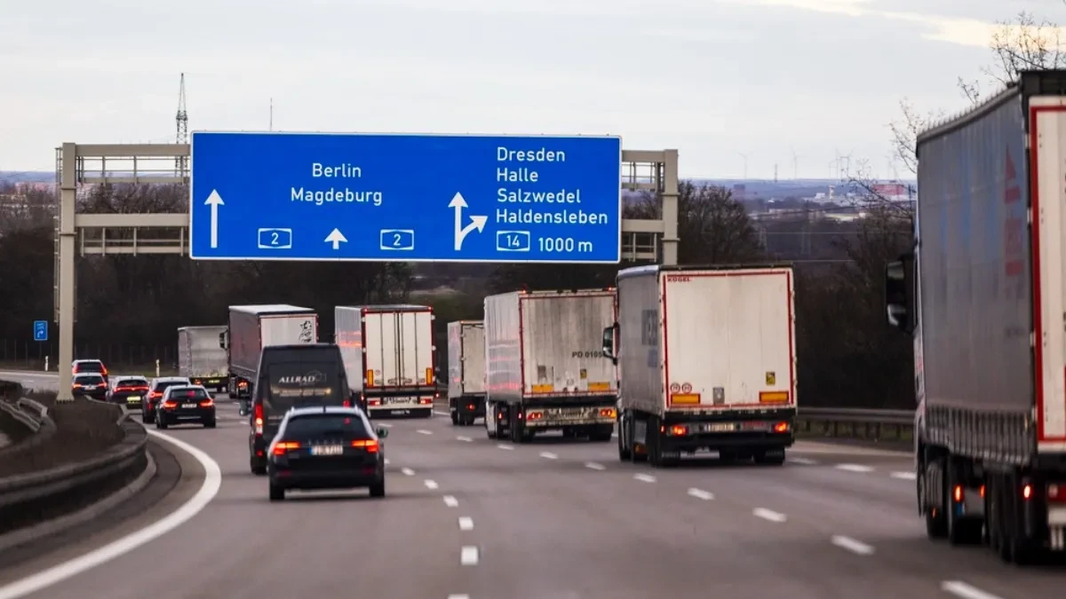 Nemci često nemaju ograničenje brzine na autoputu, a ipak voze sporije