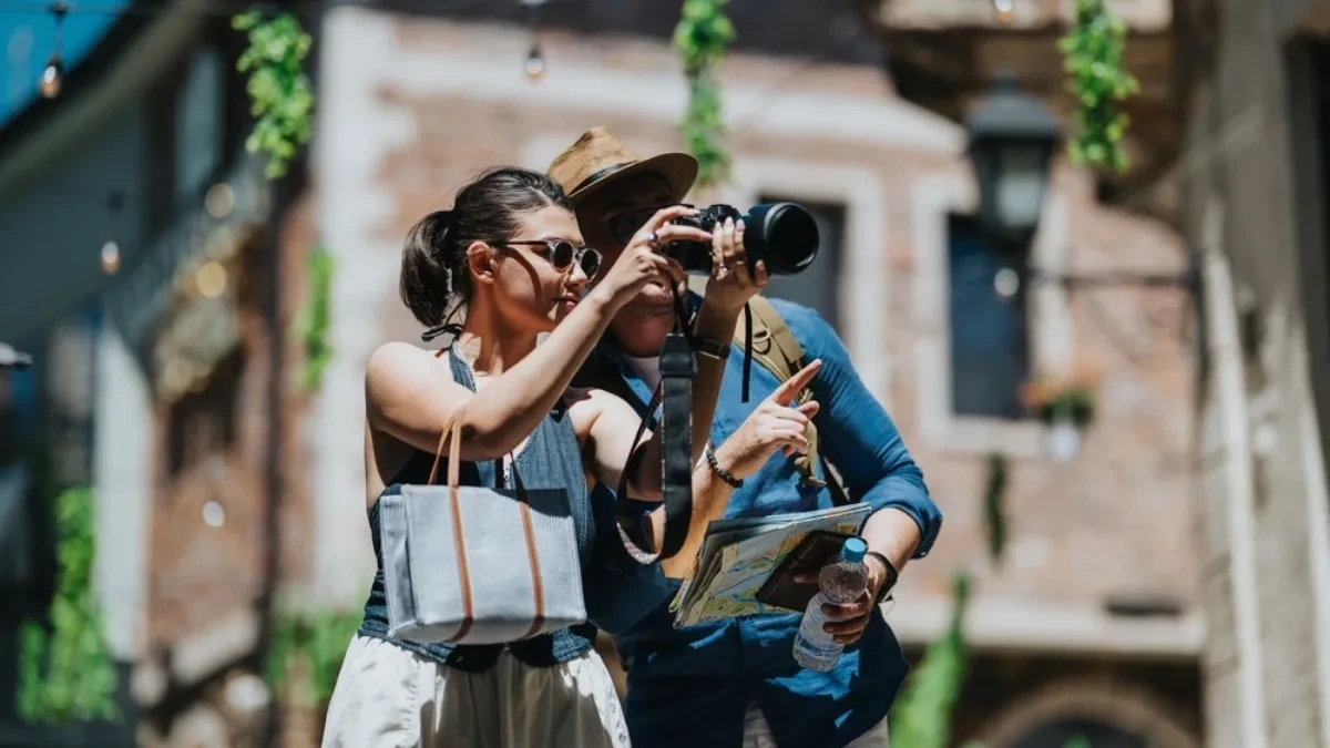 Srpski turisti doživeli prevaru u Milanu - čovek im na ulici pružio ruku, ubrzo su ostali bez novca 