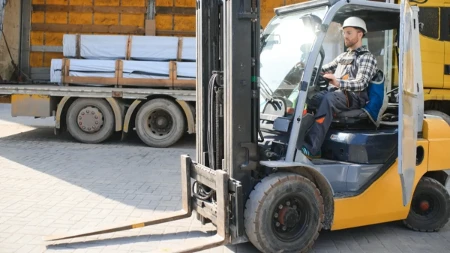 Nije svakom posao robija - objava radnika na viljuškaru će vas iznenaditi