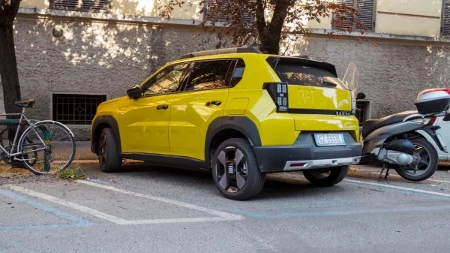 Čak 200 automobila dnevno napušta Kragujevac - "Grande Panda" stiže na evropske puteve