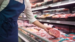 Ako kupujete meso u supermarketu, pogledajte ambalažu - boja posude može da vam otkrije šta kupujete