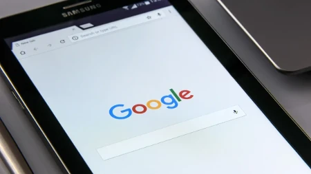 Gugl dobio kaznu od 403 miliona evra zbog kršenja pravila o privatnosti 