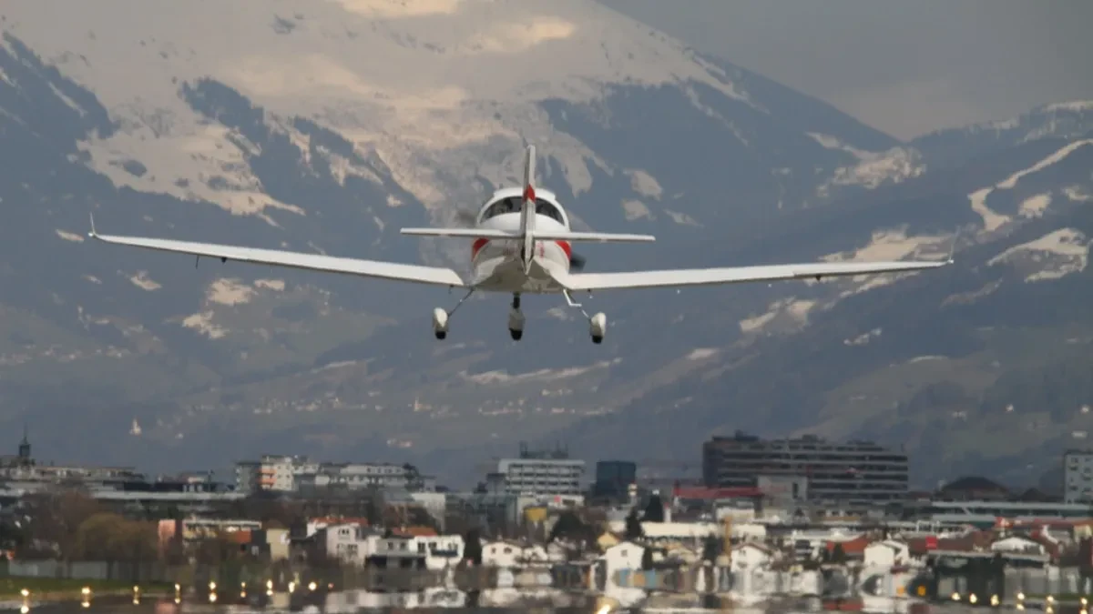 Ovaj aerodrom piloti ne shvataju olako - jedan od najopasnijih u Evropi nalazi se usred Alpa
