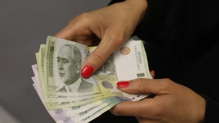 4,9 miliona građana danas dobija 6.000 dinara - sutra stiže novac za još milion