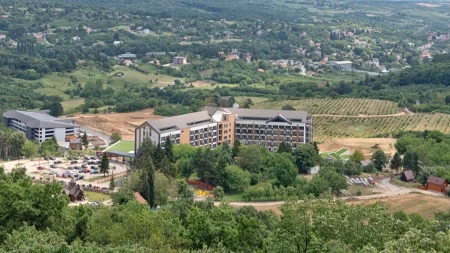 Biser Fruške gore - banja u Srbiji sa čak 2.200 sunčanih sati godišnje ruši rekorde posećenosti