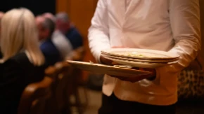 Mesečno zaradi 2.200 evra, ali mu je svega preko glave: "Nemoguće je da jedna osoba radi sve"