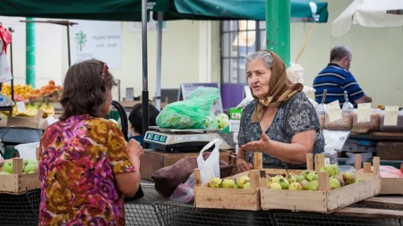 Šta se isplati kupovati ove nedelje - cene paprike pale, južno i sezonsko voće sve skuplje na pijacama