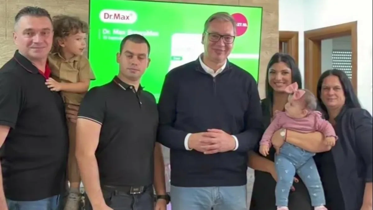 Živeli kao podstanari, sada imaju 70 kvadrata - Vučić u domu porodice koja je uzela kredit za mlade