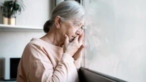 Baka (87) na nosilima izbačena iz stana - slučaj koji je digao Španiju na noge i naterao državu da reaguje