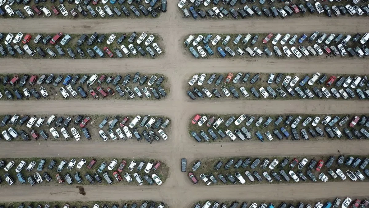 Kupujete polovan auto - šest fotografija napravite pre potpisa ugovora, mogu vam sačuvati novac i živce