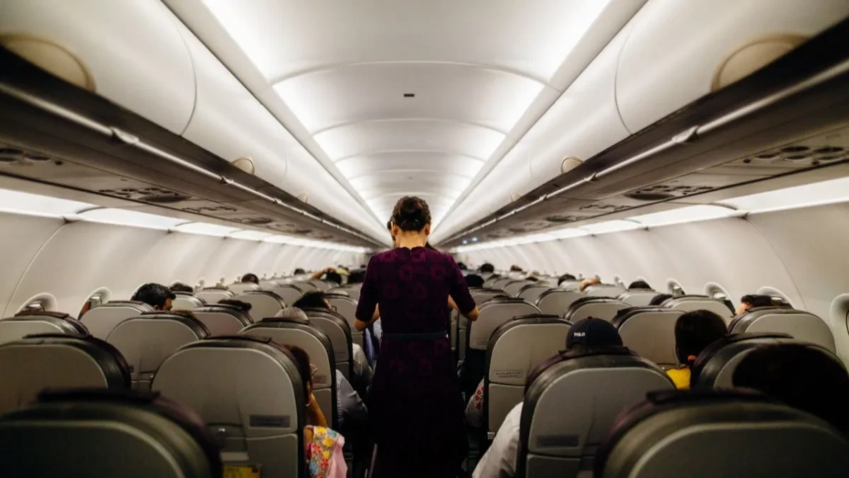 Zašto roletne u avionu moraju da budu podignute pri poletanju - razlog nema veze s pogledom