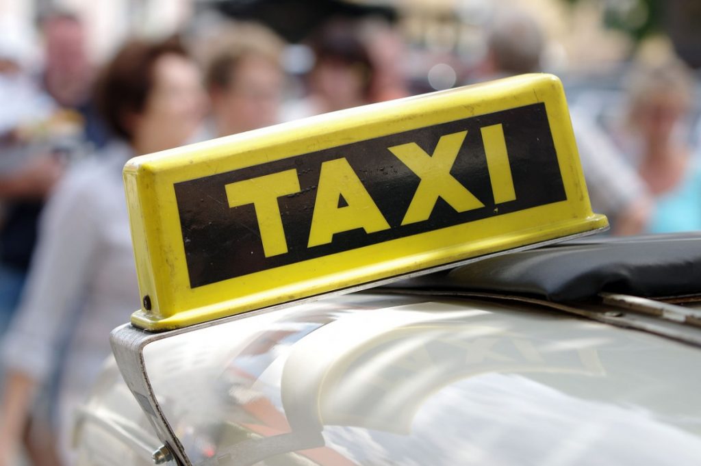 PAPRENI SKOK Taksi u Beogradu skuplji za 25 odsto – start košta 220 dinara