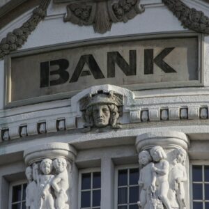 Banke bez prihoda na „obradu“ kredita? – Ako ste plaćali ove troškove banci, imate pravo na povraćaj novca