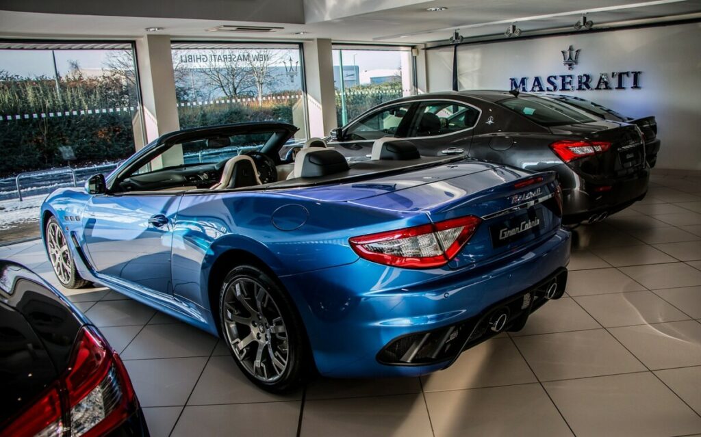 LUKSUZ NA STRUJU Maserati do 2030. potpuno ukida proizvodnju automobila na gorivo