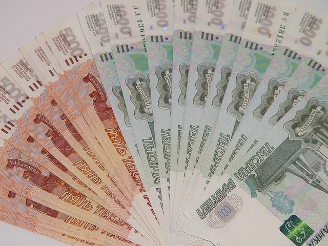 RUBLJA SE STABILIZOVALA Ponovo na aukciji ruske obveznice
