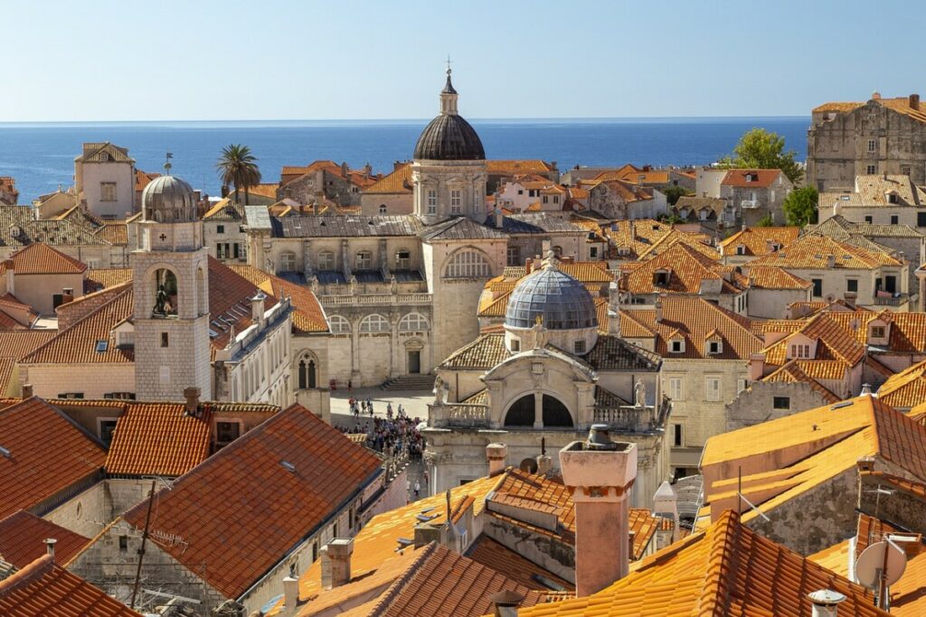 ANTIREKLAMA ZA HRVATE Amerikanac isprozivao Dubrovnik – deru turistima kožu s leđa (VIDEO)
