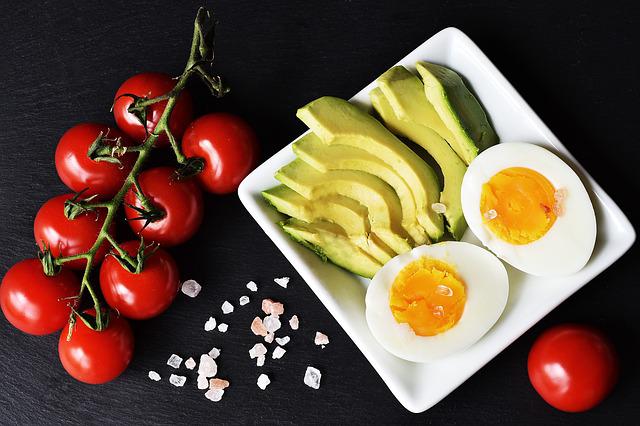EM MRŠAVITE, EM JEDETE PRAVE STVARI Ovih 5 namirnica su idealne za doručak i kvalitetan početak dana
