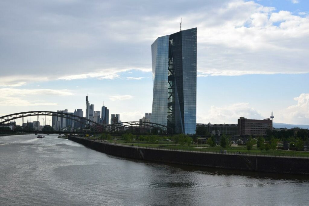 ODBIJAJU I POMISAO NA RECESIJU Predsednica ECB ne želi da razmatra spekulacije o lošoj ekonomskoj situaciji u evrozoni