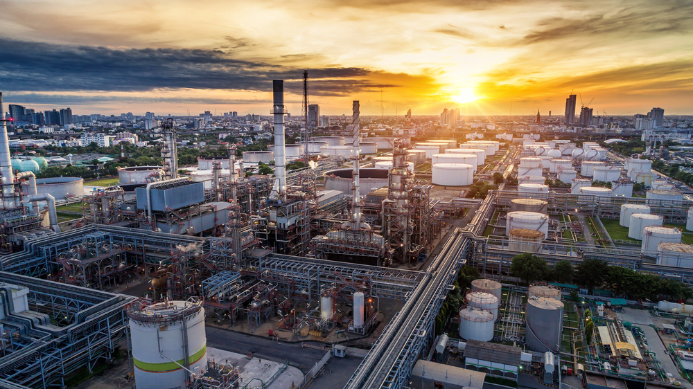 Gradi se rafinerija nafte u Smederevu teška 2,4 milijarde evra – 2.400 novih radnih mesta
