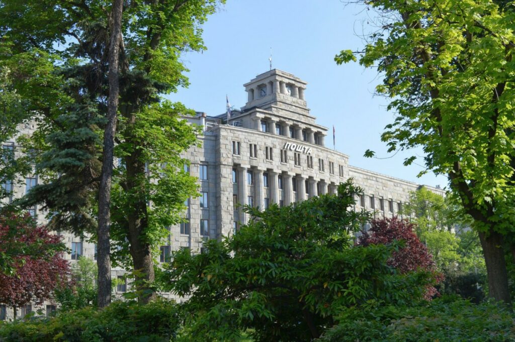 Zaposleni u Pošti Srbije mogu da očekuju isplatu druge polovine dobiti za 2023.