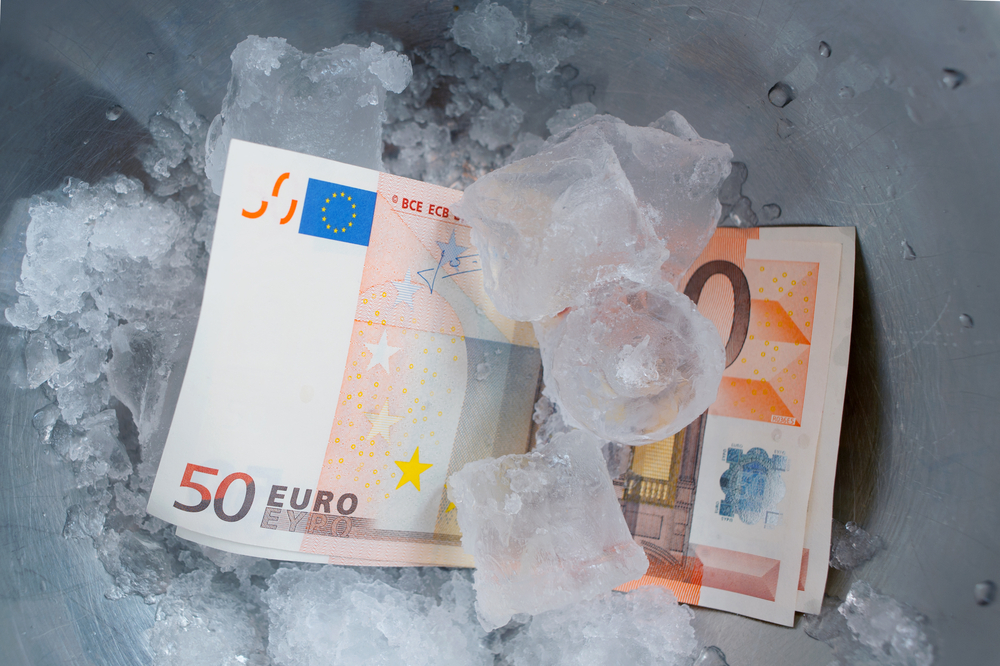Finansije Zamrznut Novac Evro 