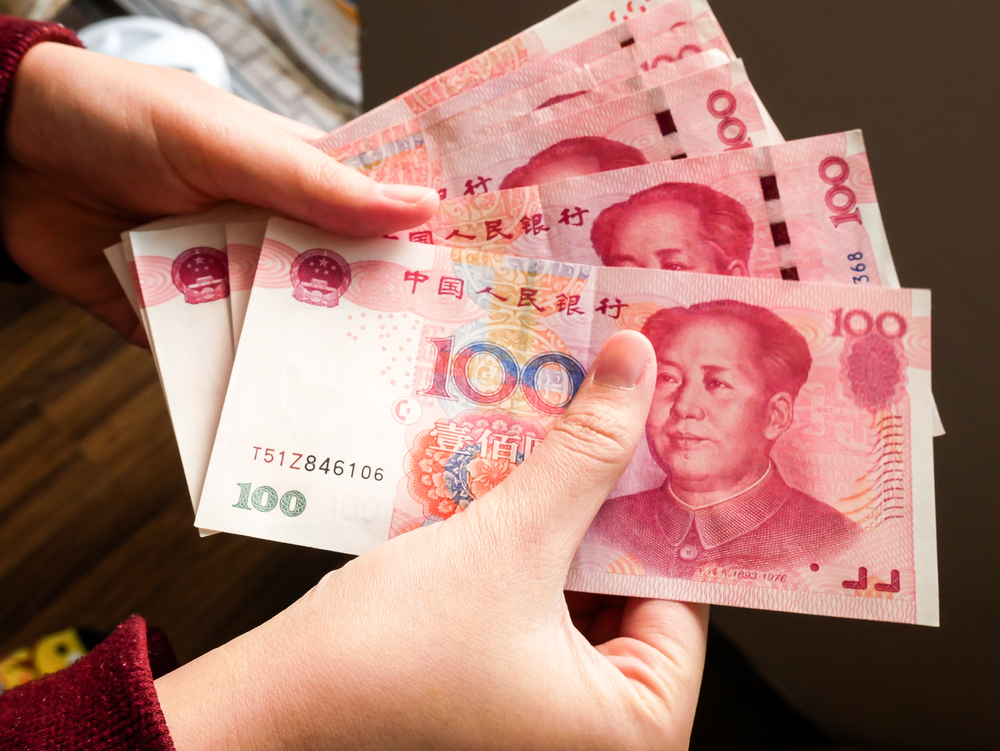 EROZIJA AMERIČKOG DOLARA KAO GLOBALNE VALUTE Centralne banke širom sveta sve više traže kineski juan