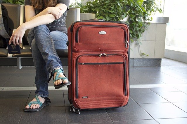 IZGUBLJENI KOFERI ZAVRŠE NA JAVNOJ AUKCIJI Šta da radite ukoliko ne dobijete svoj prtljag?