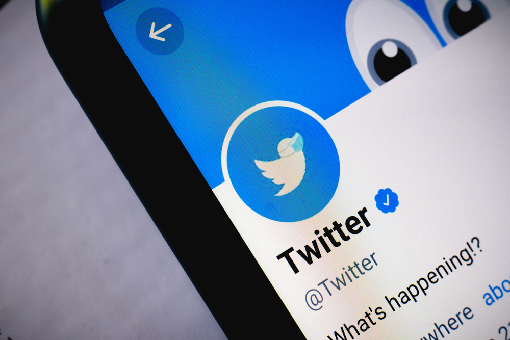 BAKSUZNI NIZ SE NASTAVLJA Podaci 400 miliona korisnika Tvitera navodno se prodaju na crnom tržištu