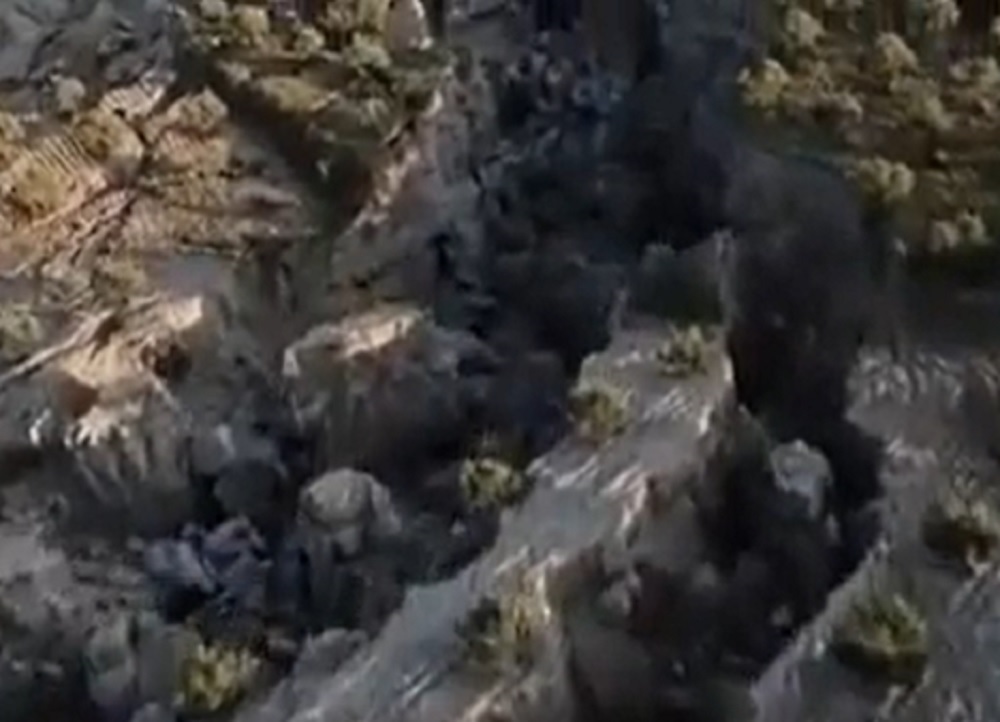 JEZIVA SCENA ZEMLJOTRESA Snimak iz drona prikazuje pukotinu široku 200 i duboku 30 metara (VIDEO)
