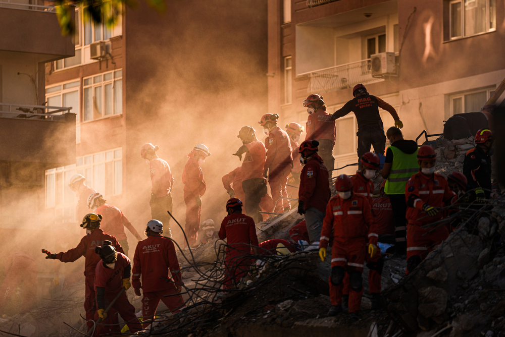 Otvoren je žiro-račun za sve ljude dobre volje koji žele da pomognu žrtvama zemljotresa u Turskoj