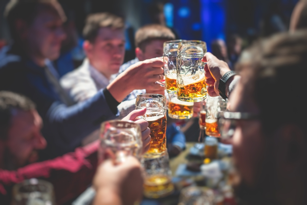 ZBOG KRIZE I VISOKE CENE Iako zvuči nemoguće, istina je – svaki peti Nemac pije manje piva