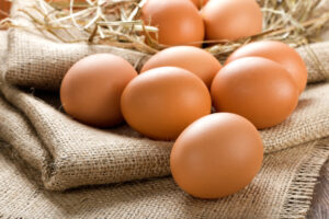 ZAUSTAVITI, DOK SE JOŠ MOŽE Preti opasnost da jaja pred Uskrs koštaju 50 dinara po komadu