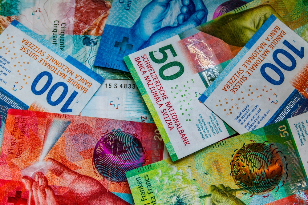 GUTA NEVEROVATNE KOLIČINE NOVCA Vlada i centralna banka Švajcarske daju za Kredi Svis banku ukupno 260 milijardi franaka
