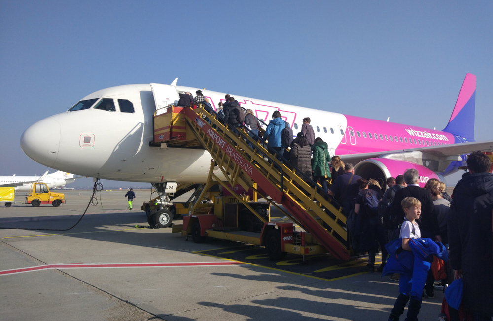 ZABORAVITE NA JEFTINE AVIONSKE KARTE WizzAir ukida skoro sve letove iz regiona, čak i onaj iz Niša do Malmea