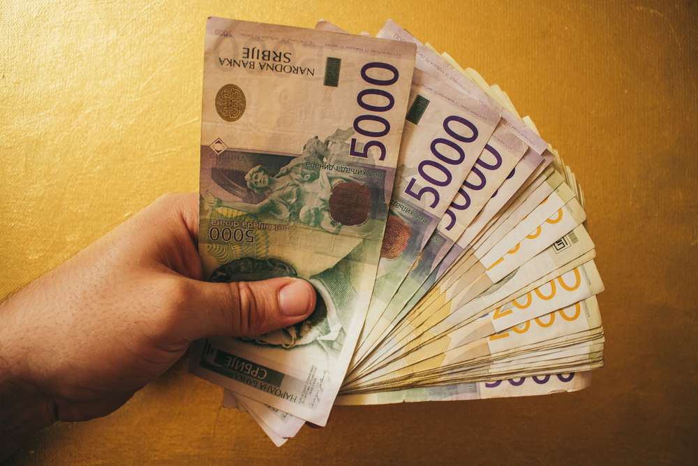 OBRATITE PAŽNJU U Srbiji pronađeno dosta falsikovanog novca, jedna novčanica prednjači