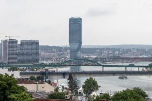 NAJSKUPLJI KVADRAT – 11.475 EVRA Na tržištu nekretnina obrnuto je 1,7 milijardi evra, samo u Beogradu